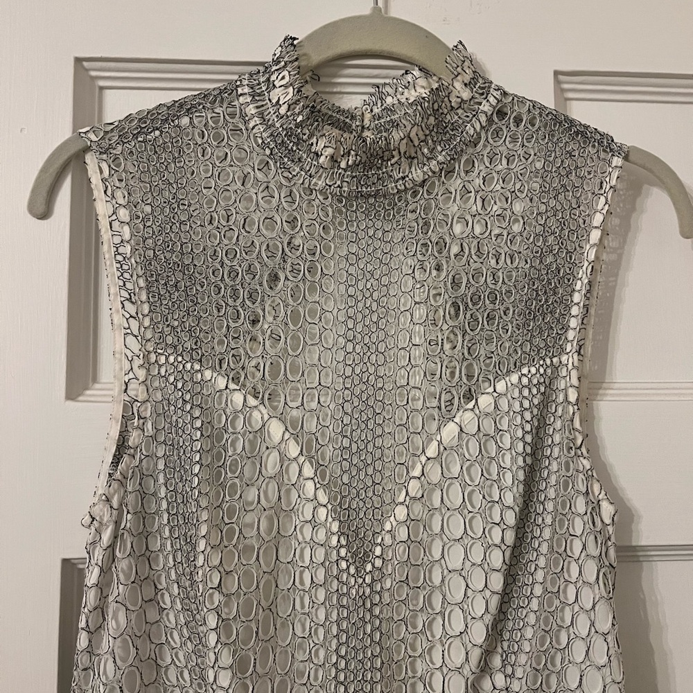 SAYLOR white lace romper - Picture 4 of 5